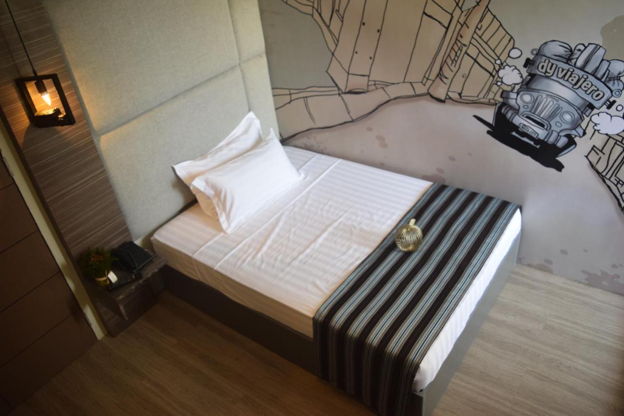 Dy Viajero Transient Hotel Naga  Εξωτερικό φωτογραφία